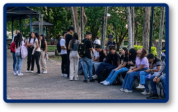 Estudiantes en unidad curricular de Afrovenezolanidad